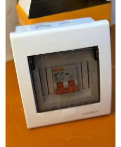 Carl and Gilberts  8 Way Consumer Unit