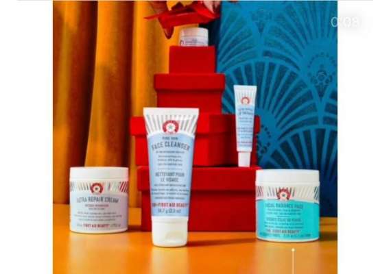 First Aid Beauty Pack