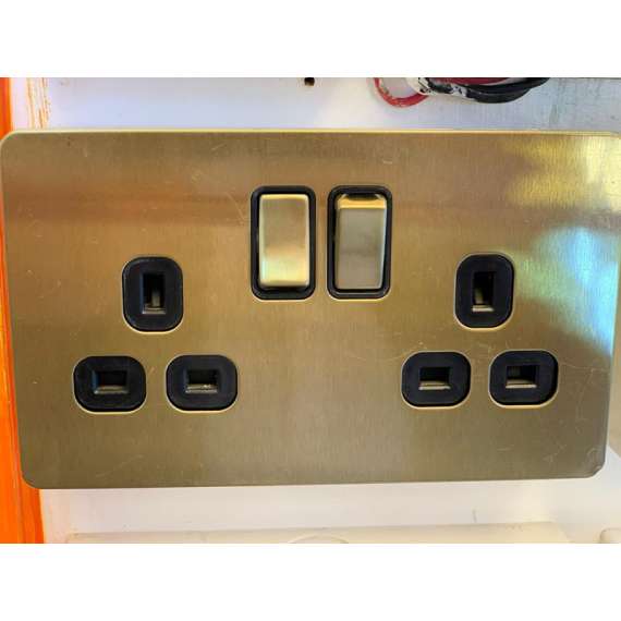 Carl and Gilberts 13 A Mirror Gold Twin Socket