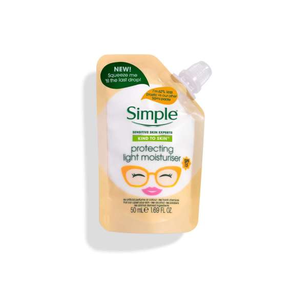 Simple Light SPF 15 Pouch Moisturizer