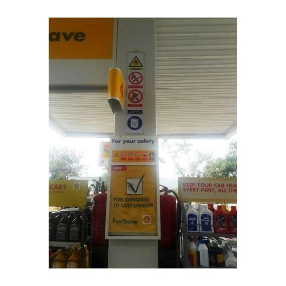 Pump Island Safety Signage, 3 image